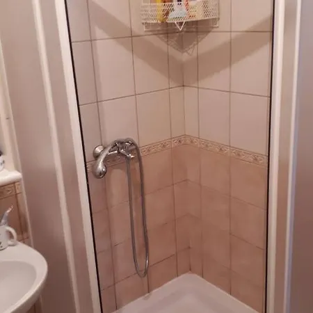 Kuca Za Odmor Vitica S Vanjskim Kaminom *