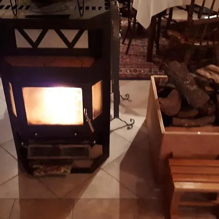 Chalé Kuca Za Odmor Vitica S Vanjskim Kaminom *