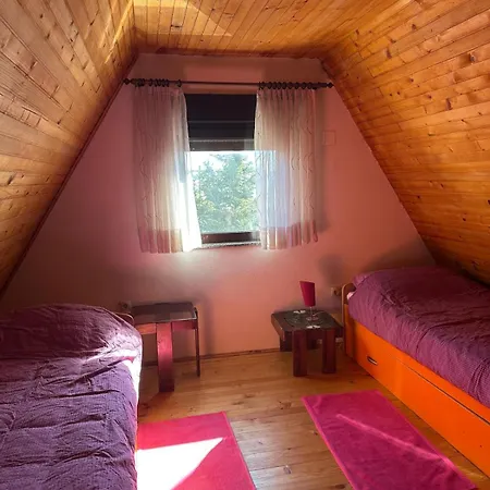 Alpstuga Kuca Za Odmor Vitica S Vanjskim Kaminom