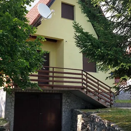 Chalé Kuca Za Odmor Vitica S Vanjskim Kaminom *